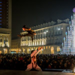 Cirko Vertigo in Piazza Castello (foto M. Andruetto)